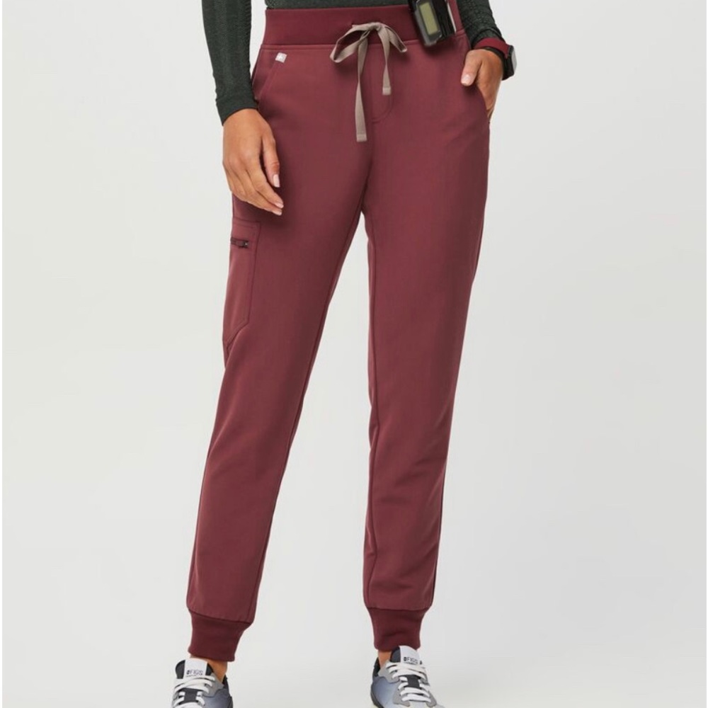 Zamora jogger scrub pants, dark cherry, XS petite